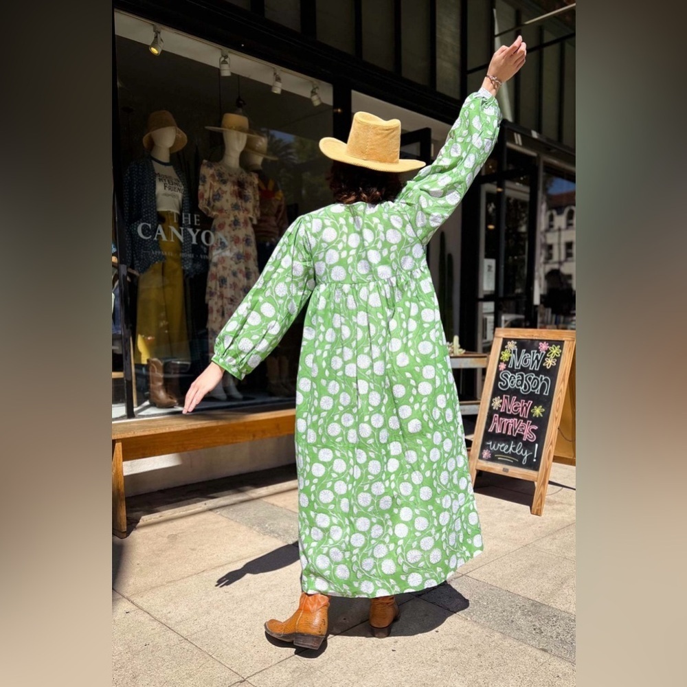 NWOT The Canyon- Latigo Long Sleeve Cotton Smocked Dress. Size XS - Picture 3 of 9